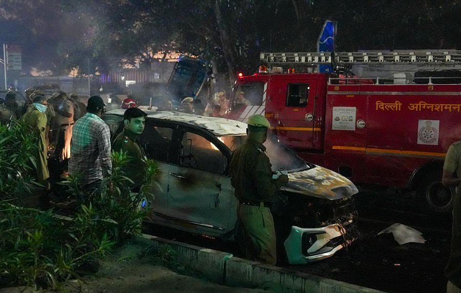 Firefighters rushed to the site following a blast near the Red Fort, Delhi