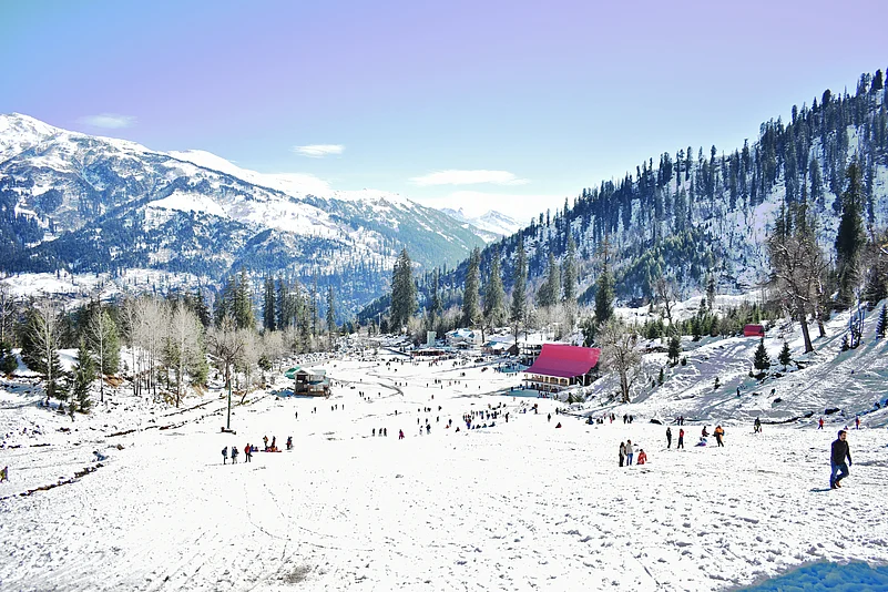 Snowy Solang Valley transforms into a winter playground