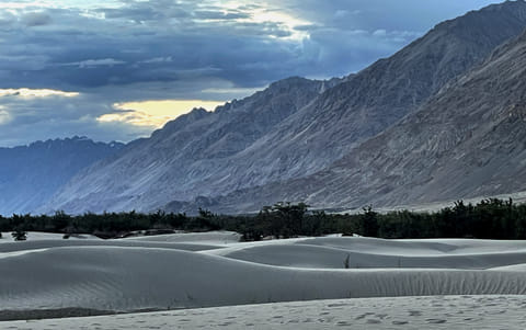 Views along Khardung La & Nubra Valley