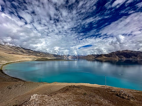 The lake that changed colours