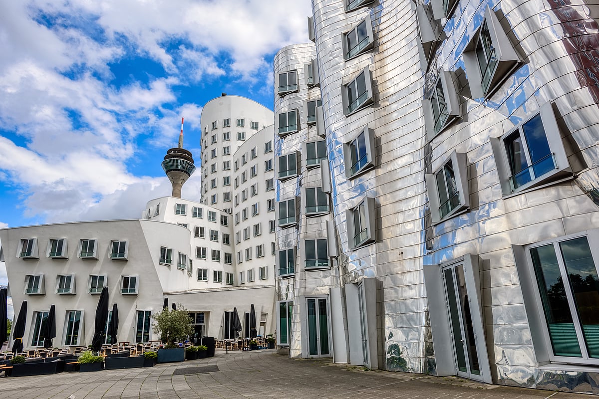 The sculptural Neuer Zollhof complex shapes Düsseldorf’s futuristic Media Harbour
