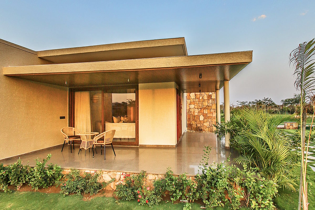 Araiya Gir is a hideaway on the edge of lion territory
