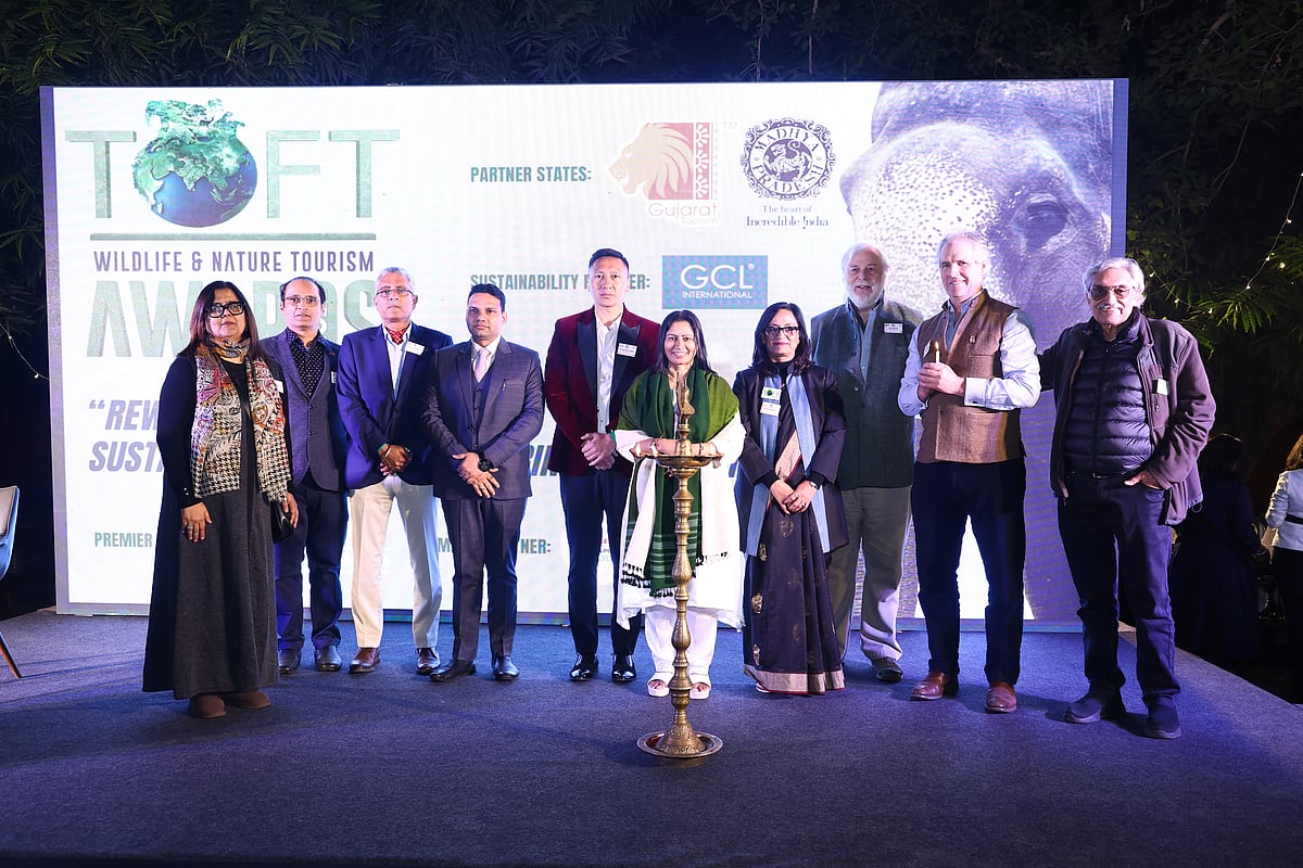 Dignitaries inaugurating the Award Ceremony, Left to right Ritu Makhija (TOFT Sustainability Director), Vishal Singh (Director TOFT), Ram Pratap Singh (Owner – Mela Kothi-Chambal Safari Lodge), Devendra Rai (Madhya Pradesh Tourism), Sonam Wangchuk Lepcha (Sikkim Tourism), Khyati Nayak (Head: Business Development, Gujarat Tourism), Deepika Chowdhry (Director TOFT), Toby Sinclair (&Beyond(India Safaris and Tours), Julian Matthews (Founder TOFT), Bittu Sehgal (Sanctuary Asia)