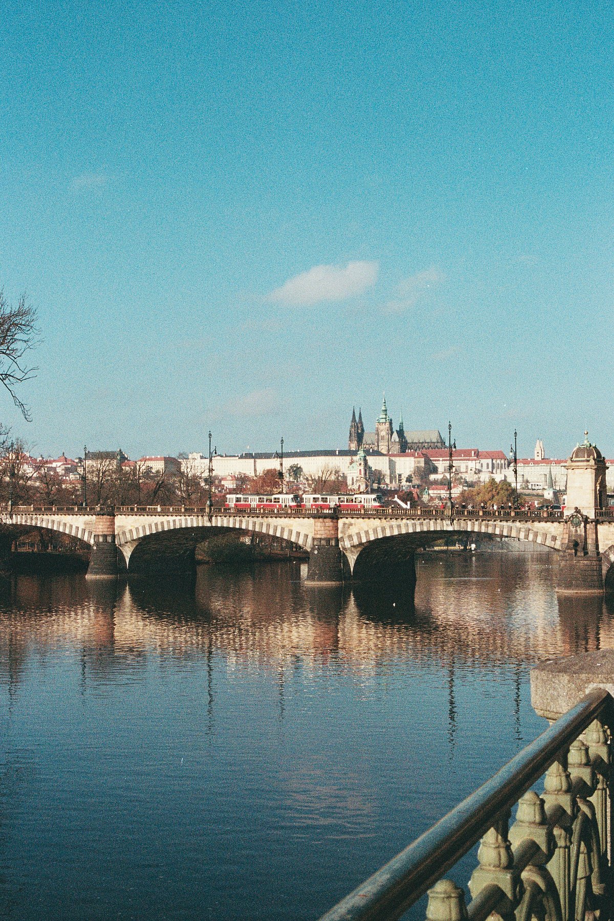 Unsplash : Prague in January