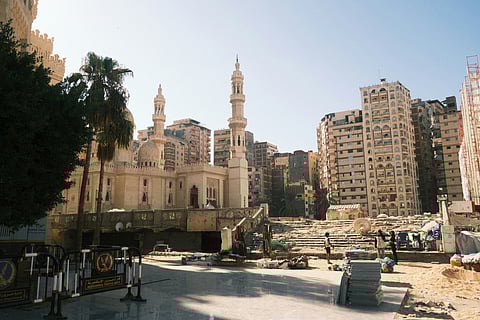 Wi‑Fi can be spotty, so a local SIM card is your best travel companion in Egypt