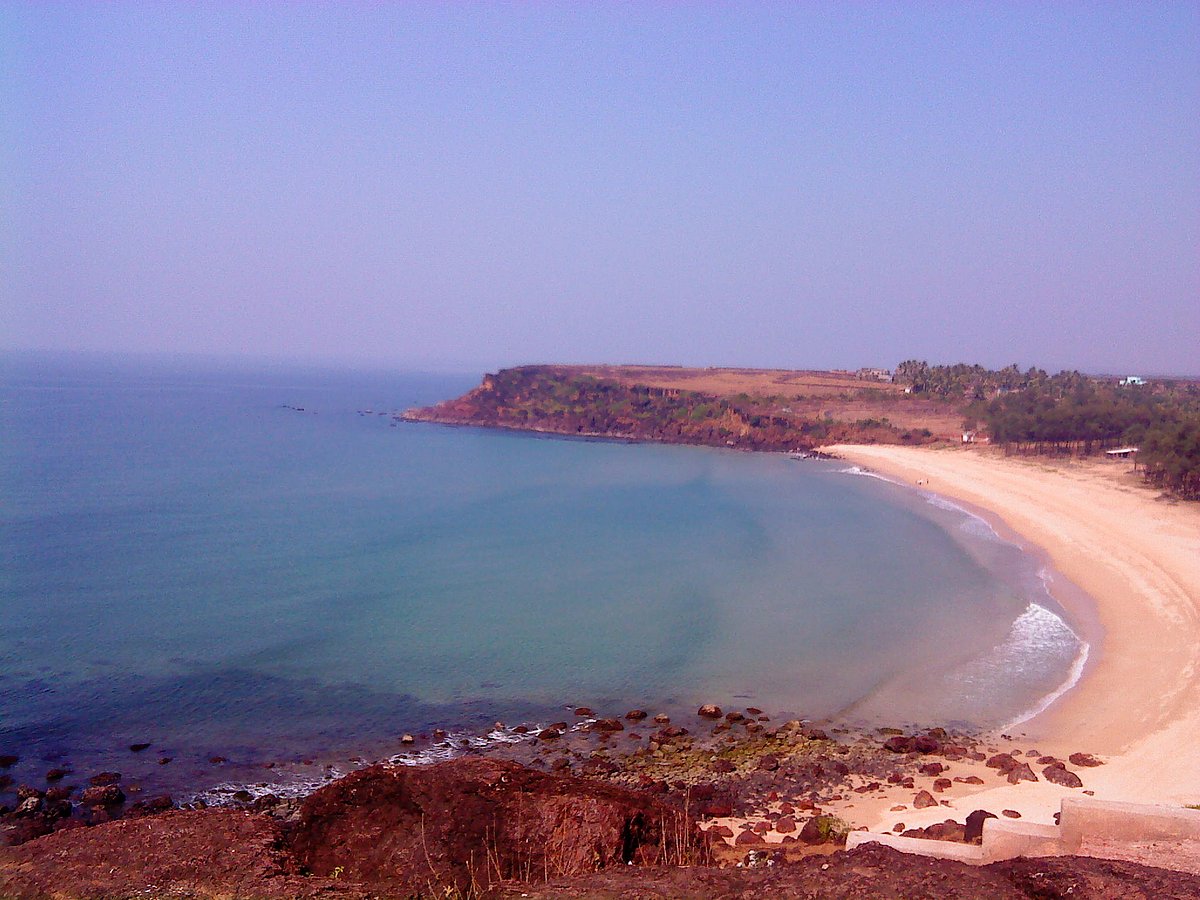 Wikimedia Commons : Deogad Beach in Sindhudurg district, Konkan region, Maharashtra