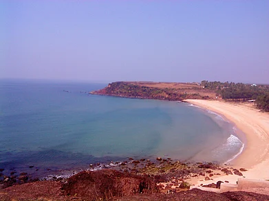 Wikimedia Commons : Deogad Beach in Sindhudurg district, Konkan region, Maharashtra