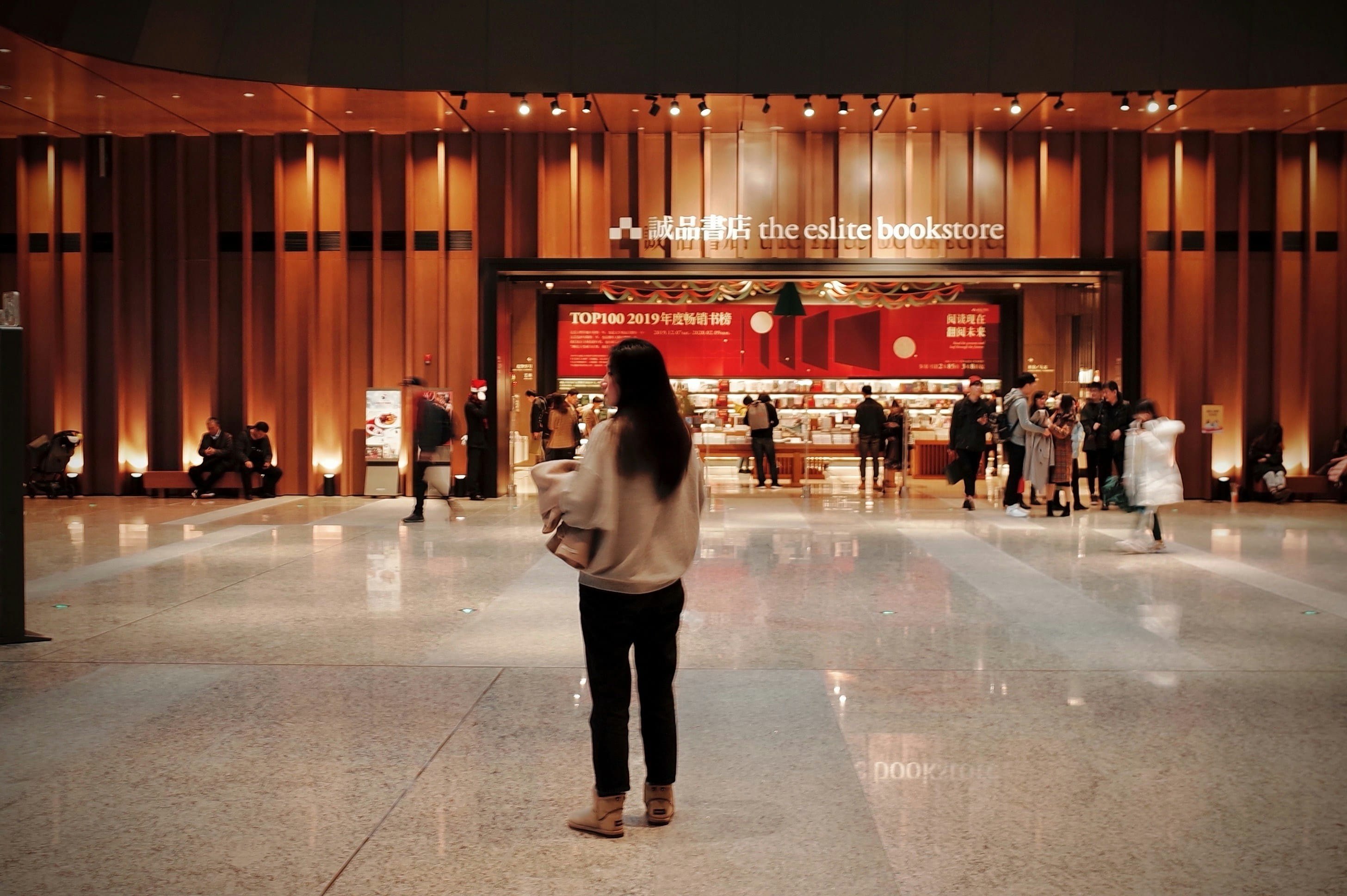 Travellers discovering new journeys and meanings