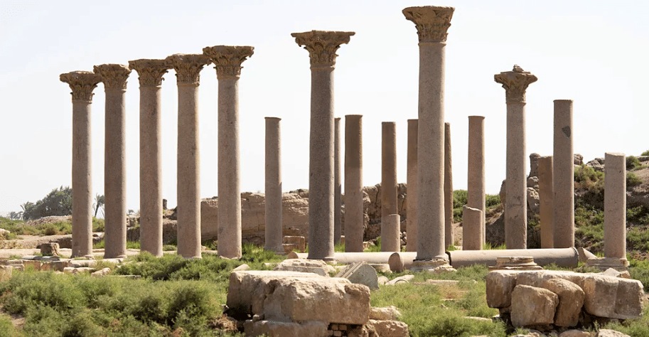 In the middle of Al-Ashmonein, the weathered ruins of a 5th-century basilica still stands