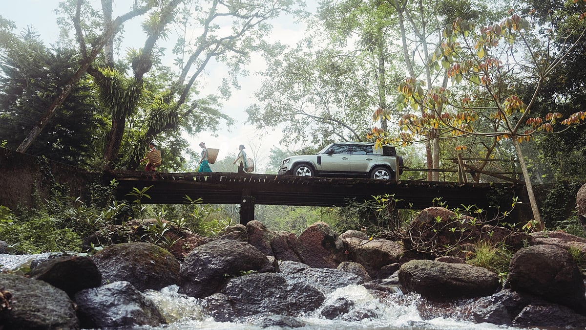 Terrain Response systems tackling riverbeds, gravel, and rocky plateaus