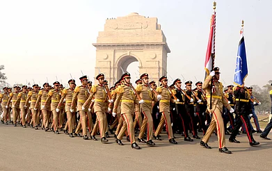 Wikimedia Commons : Marching Egyptian Contigent participating in the full dress rehearsal of Republic day Parade