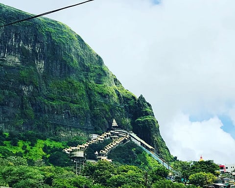 During Navratri and Chaitrotsav, Saptashrungi Gad draws thousands of devotees