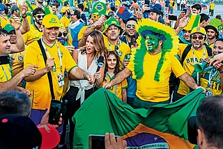 Shutterstock : Sport fans in action