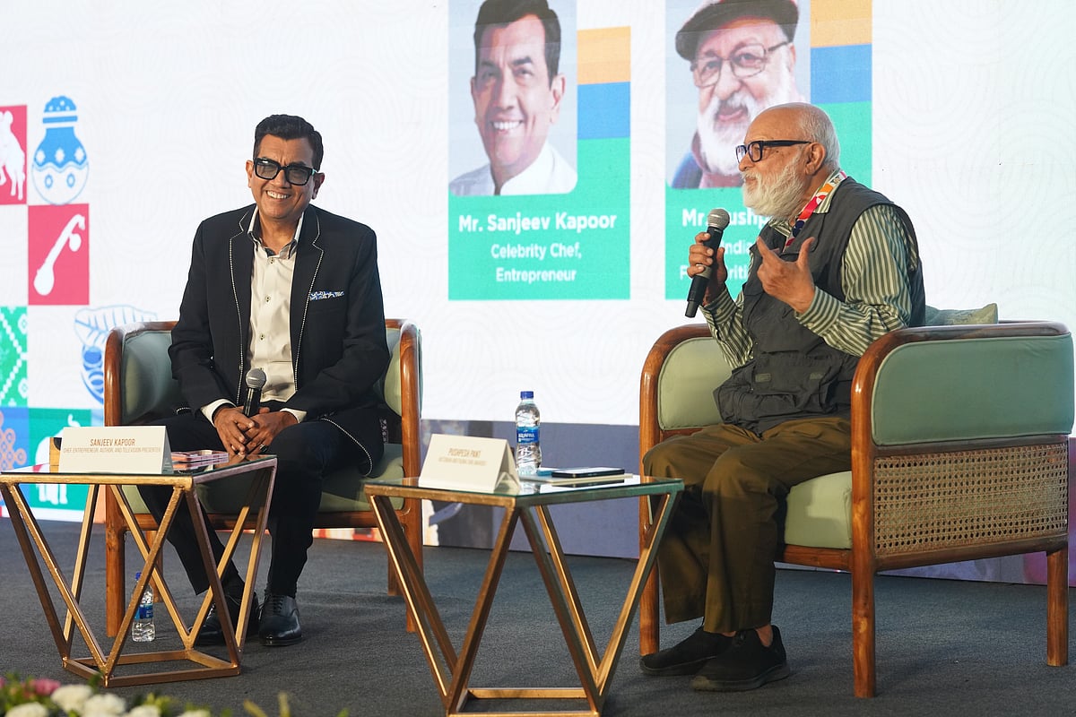 Sanjeev Kapoor (left ) and Pushpesh Pant (right)
