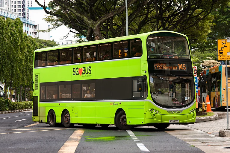A double-decker bus (representative image) - Wikimedia Commons