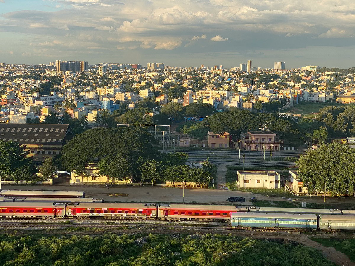 Coffee hills, forest trails and coastal detours make Bangalore a natural gateway to romance