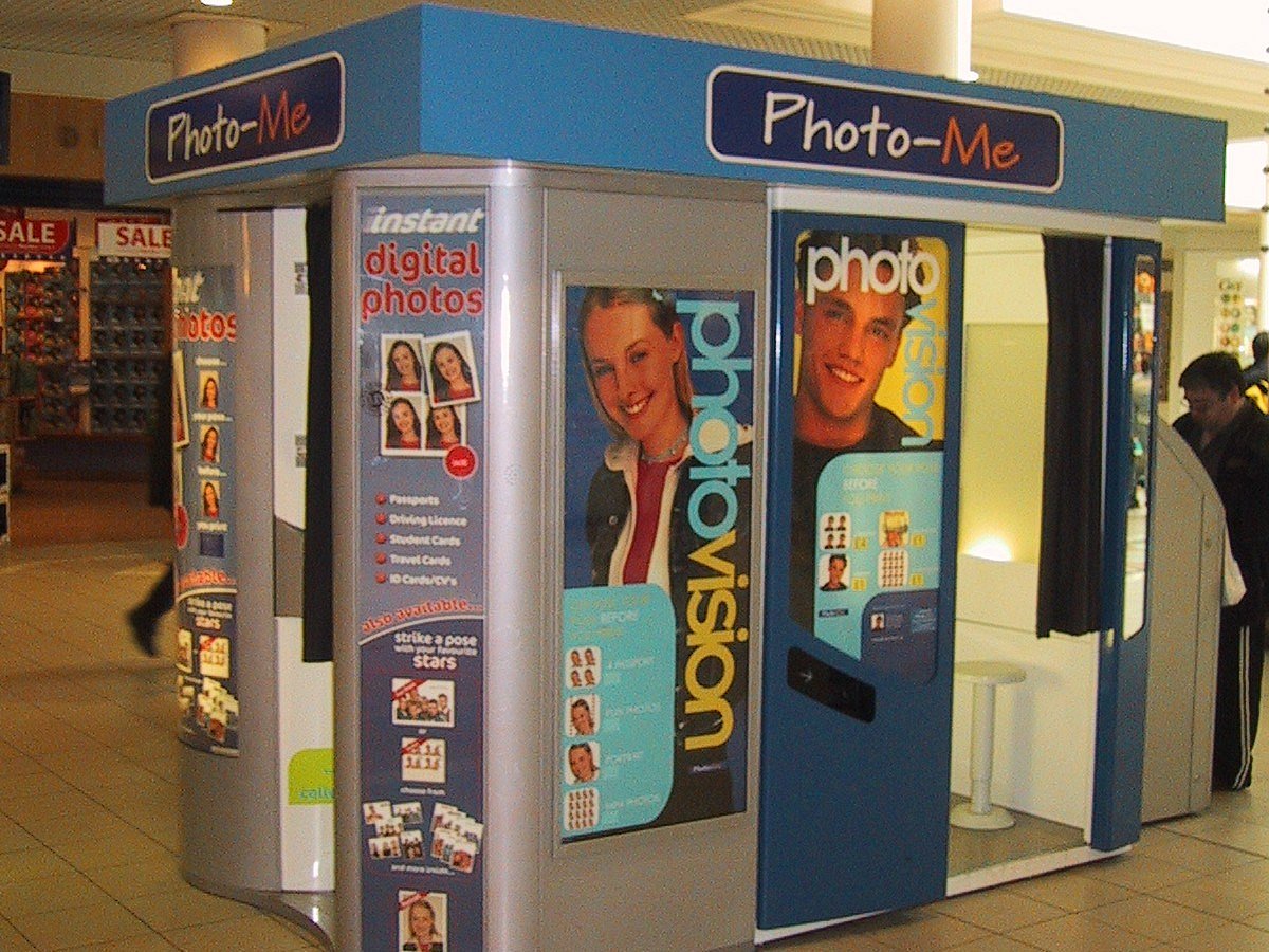 Castle Court Shopping Centre photo booth