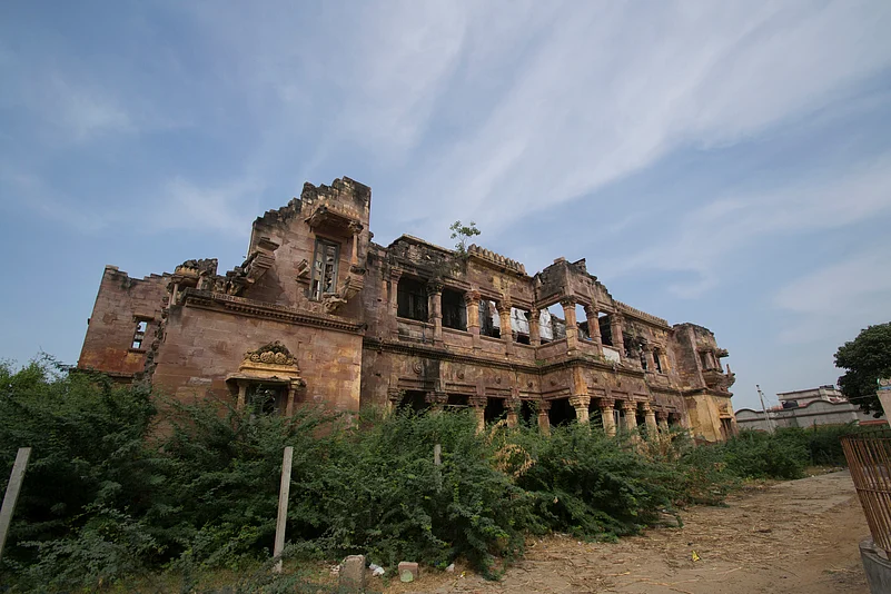 Aina Mahal in Bhuj, partly damaged by the 2001 earthquake