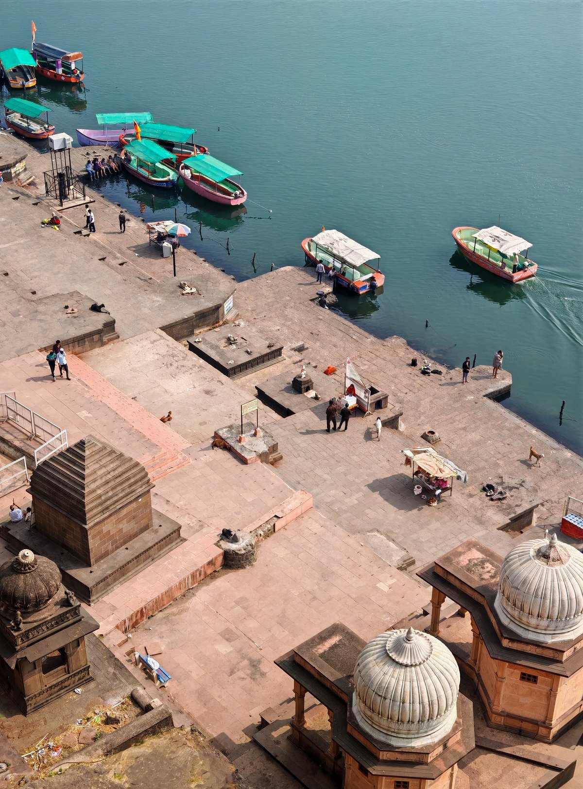 View of ghat and Narmada from the fort