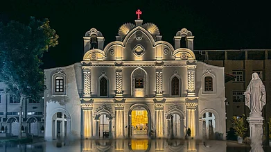 Shutterstock : Our Lady of Grace Cathedral in Papdy, Vasai