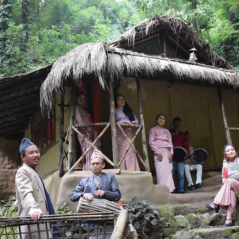 Tieedi community members