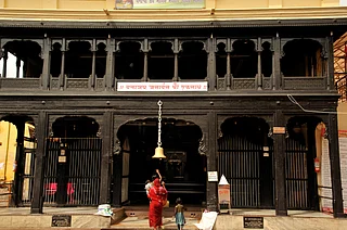 RAMNIKLAL MODI/Shutterstock : Sant Eknath Samadhi, Paithan, Maharashtra
