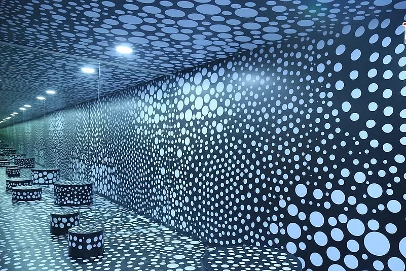 Inside the Paradox Museum