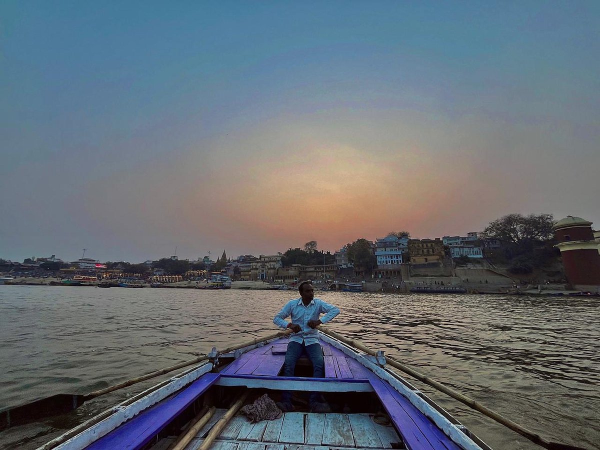 The ghats of Banaras reveal the city’s layered rhythms