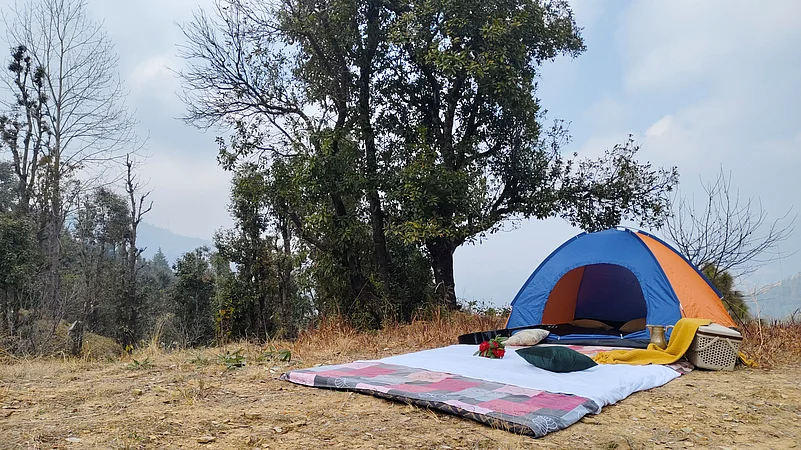 Tent set up for picnic lunch