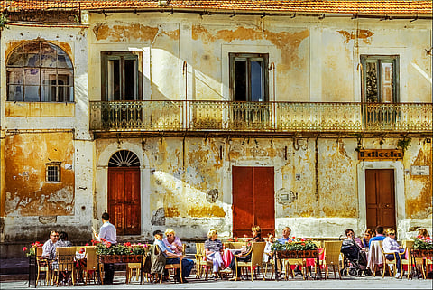 Citizeny enjoying food and leisure time in Italy