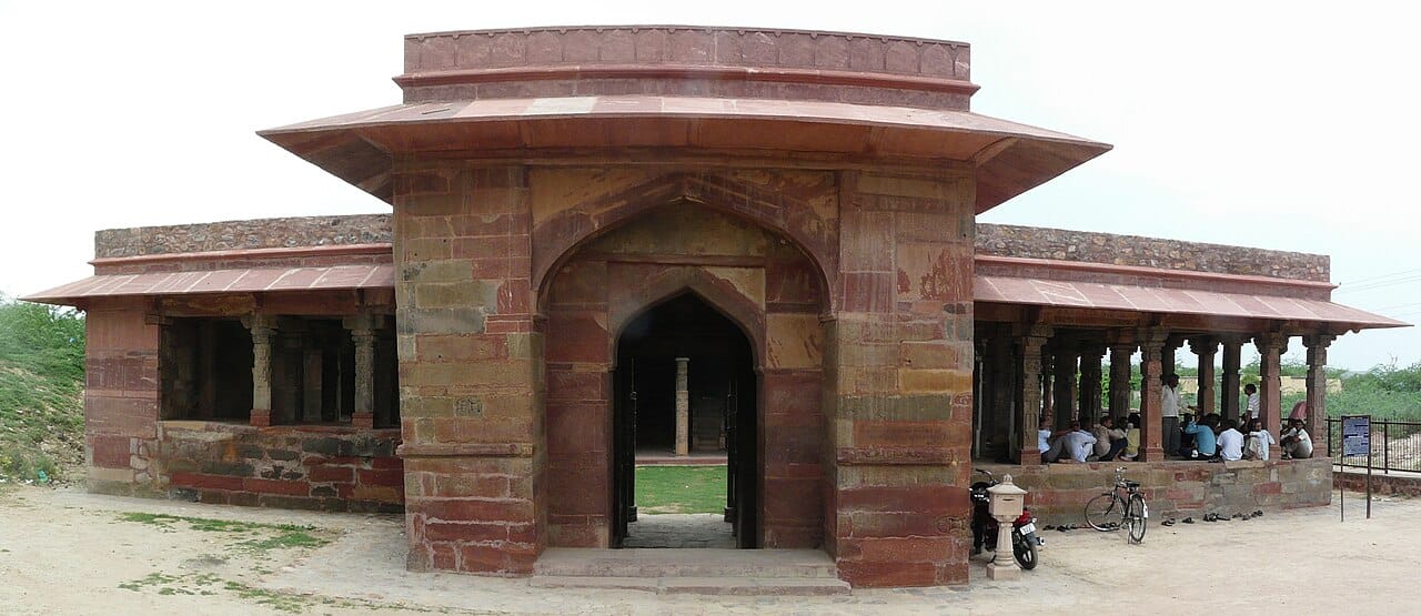 Chaurasi Khamba Masjid, Kaman, Rajasthan