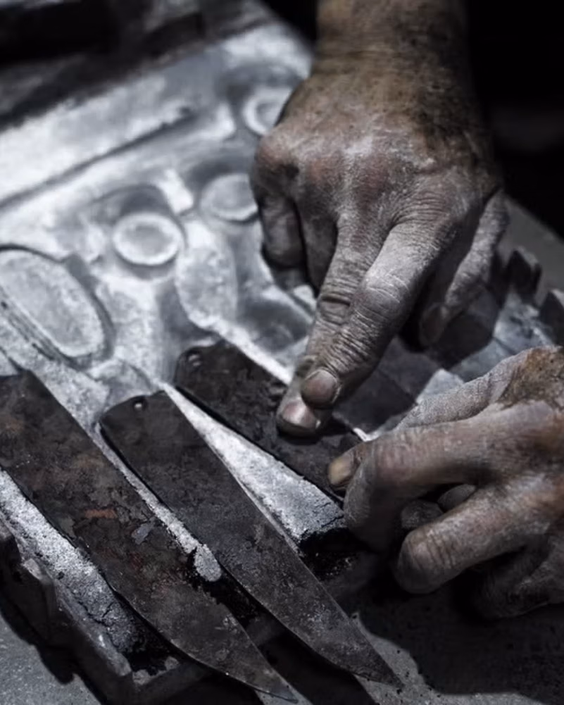 Refining the iconic scissor blades.
