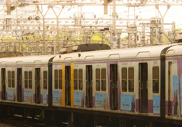 Pexels : (Representational Image) Western Railway replaced a 129-year-old bridge span near Kandivali