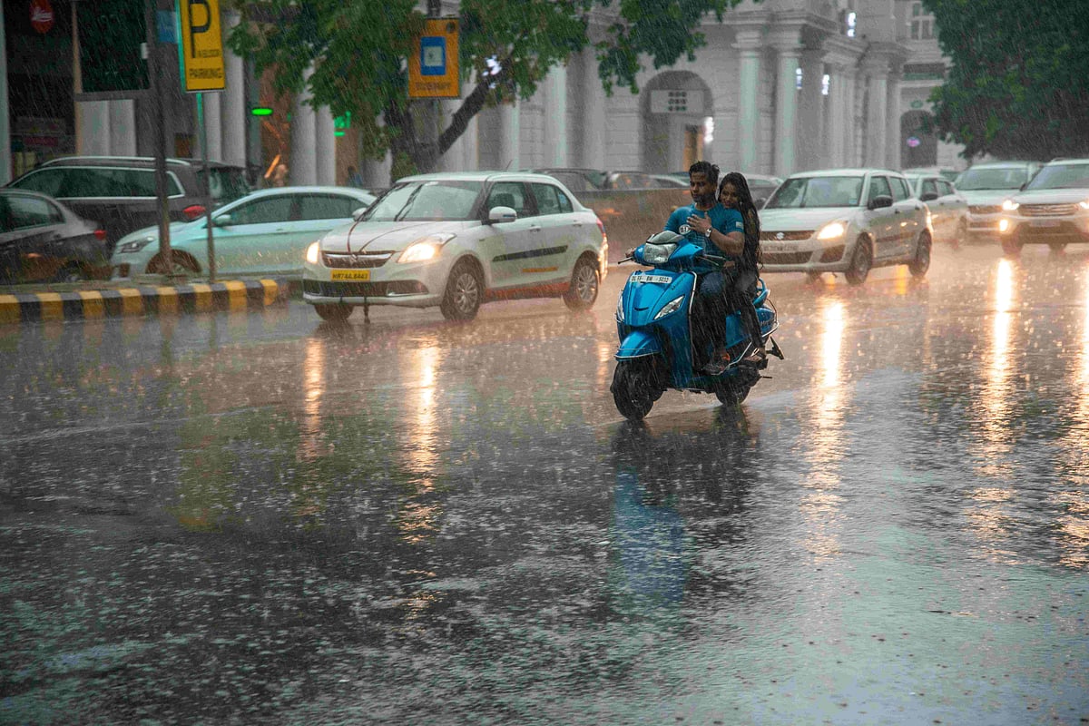 IMD issues yellow alert for light rain and gusty winds in Delhi