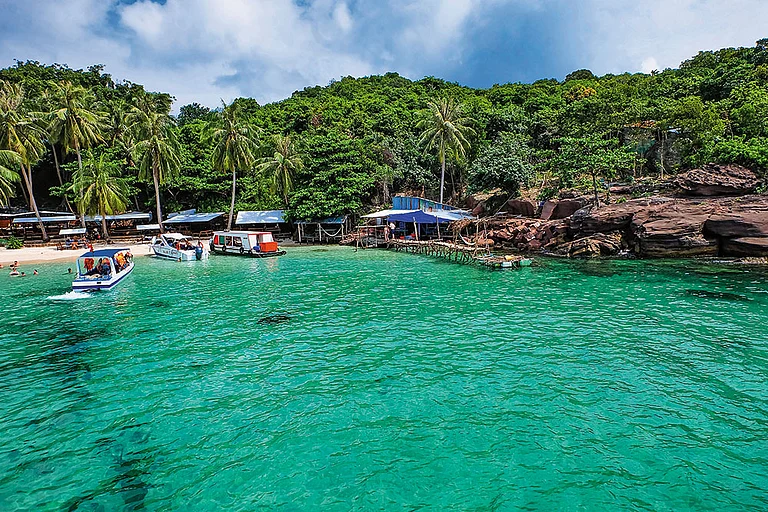 Dive in the clear waters of Phu Quoc - Shutterstock