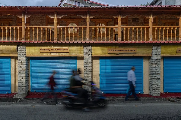 Compartment S4 : Jasuli Buri Shaukyani’s historic dharamshala in Bhowali