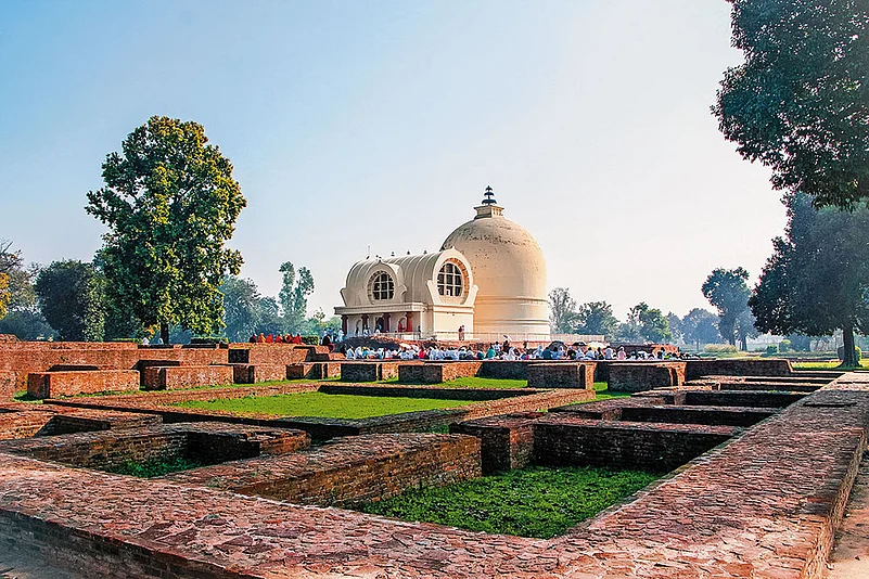 Parinirvana Stupa marks the place where the Buddha passed away