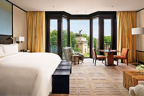 The Grand Premier Park rooms at The Peninsula overlook Wellington Arch and Hyde Park