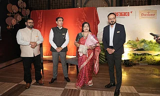 Supplied : (L to R) SD Nandakumar, President & Country Head – Holidays and Corporate Tours, SOTC Travel, Mr Vishal Suri, MD, SOTC Travel, Padma Shri awardee Anuradha Paudwal, Mr Mahesh Iyer – MD & CEO, Thomas Cook