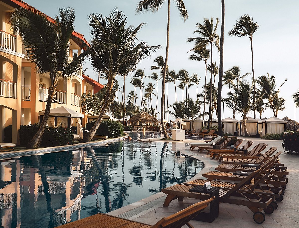 Unsplash : From private island retreats to Arctic expeditions, these ultra-luxury travel experiences promise unforgettable journeys across the globe