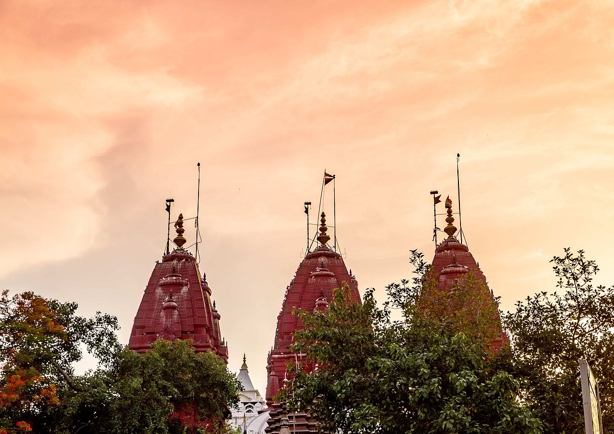 Ancient temples and buildings line the ghats of Varanasi