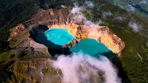 The colour-changing crater lakes 