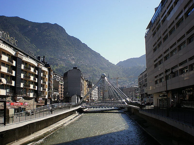 The centre of Andorra la Vella and the Gran Valira river flowing under the Pont de Paris road bridge