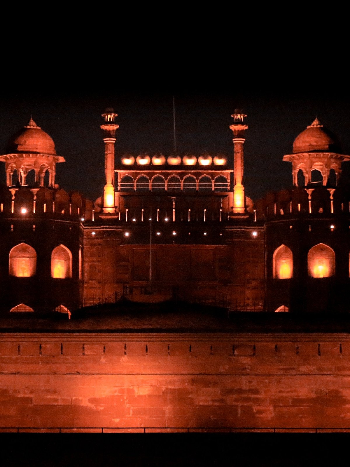 Unsplash  : Light and sound shows