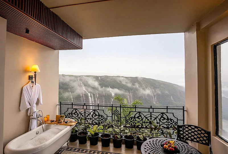Waterfall Deck Suite, Polo Resort Cherrapunji