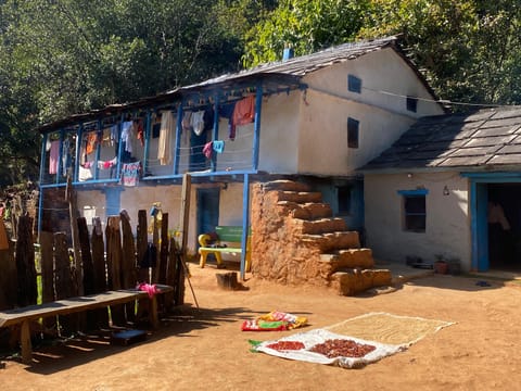 The village we crossed during the trek