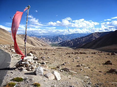 Wari La sits links the Indus Valley at Sakti with the Nubra Valley