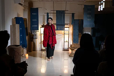 Imchatsung Imchen : Flower Moon performance art