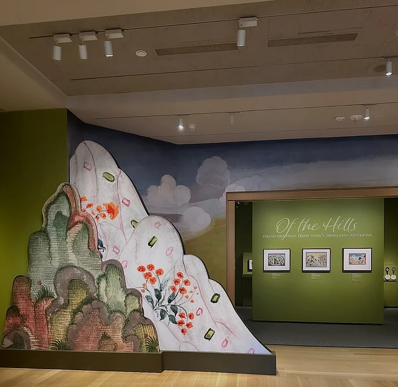 The galleries move between finely detailed figures and more stylised views of the landscape