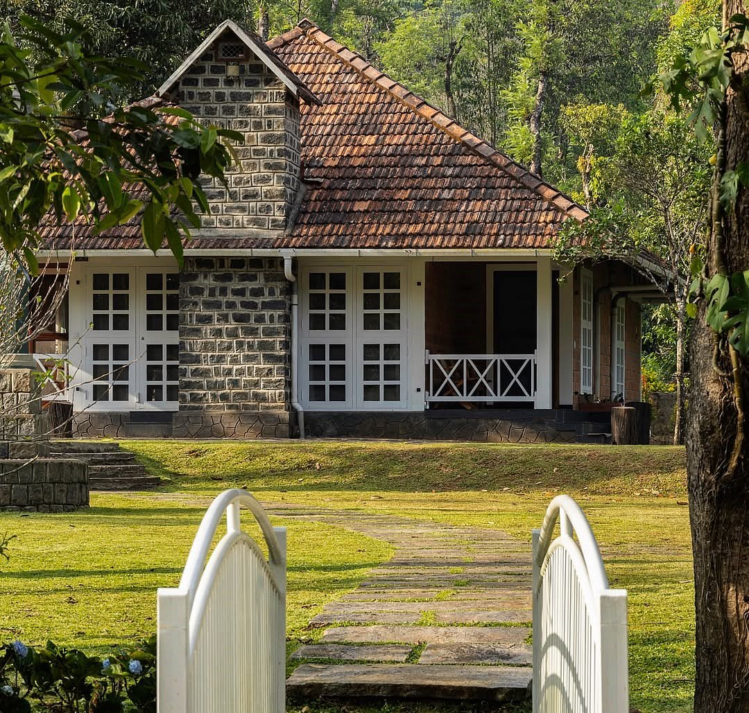 Amni Estate offers a deeply secluded stay centred on simplicity, nature and slow living